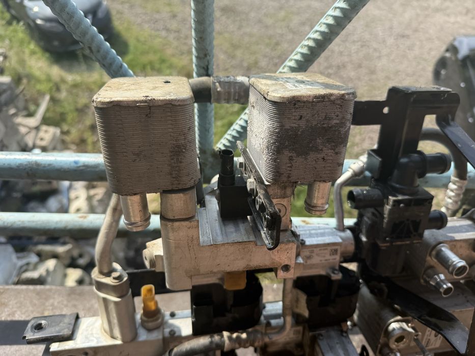 Теплообміник охолоджувач радіатор Jaguar I-Pace 18- J9d3-10c708-bb