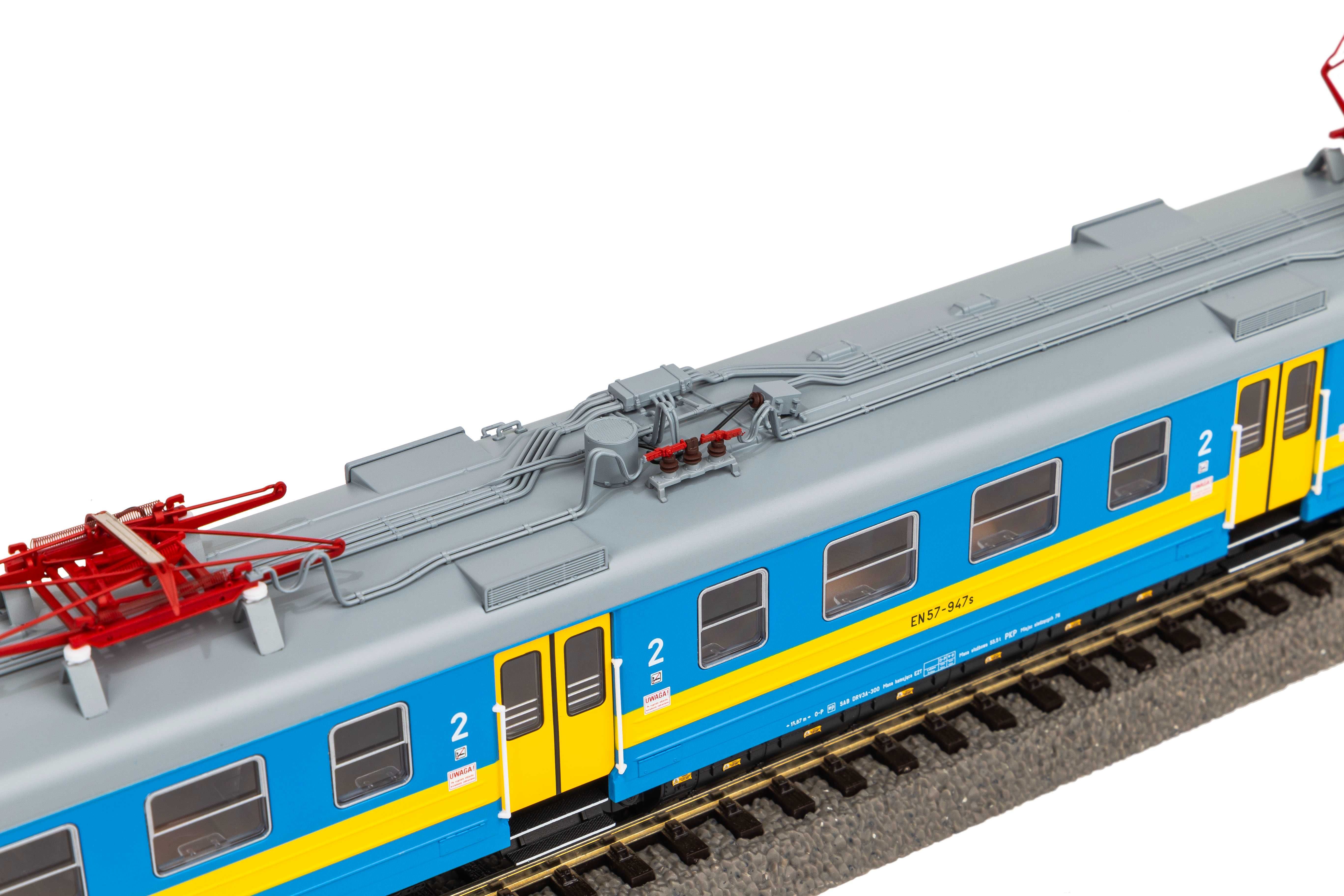PIKO H0 (51459) - EN57 Przewozy Regionalne PKP Ep.V