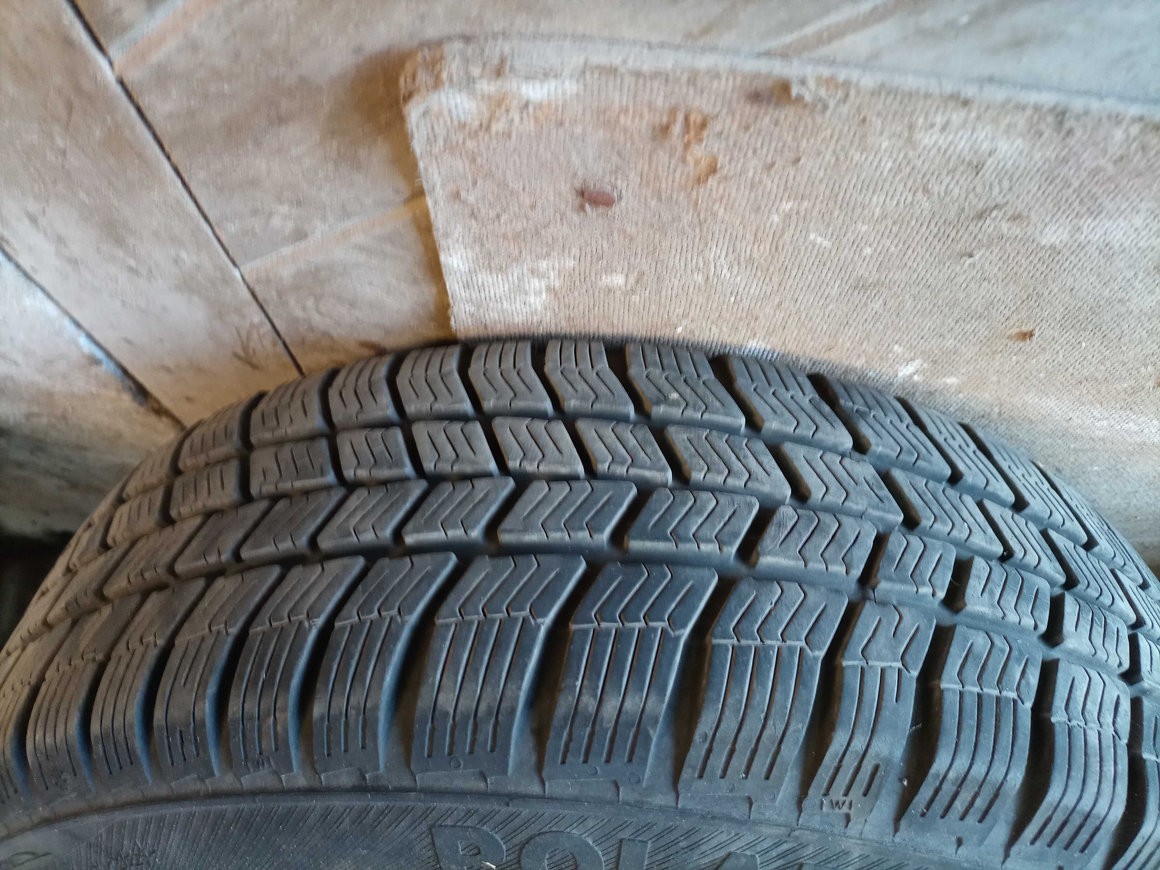 Opony z felgami, całoroczne 175/65 R14T, używane 2szt.