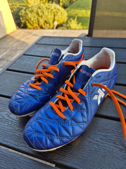 Buty korki do gry w piłkę