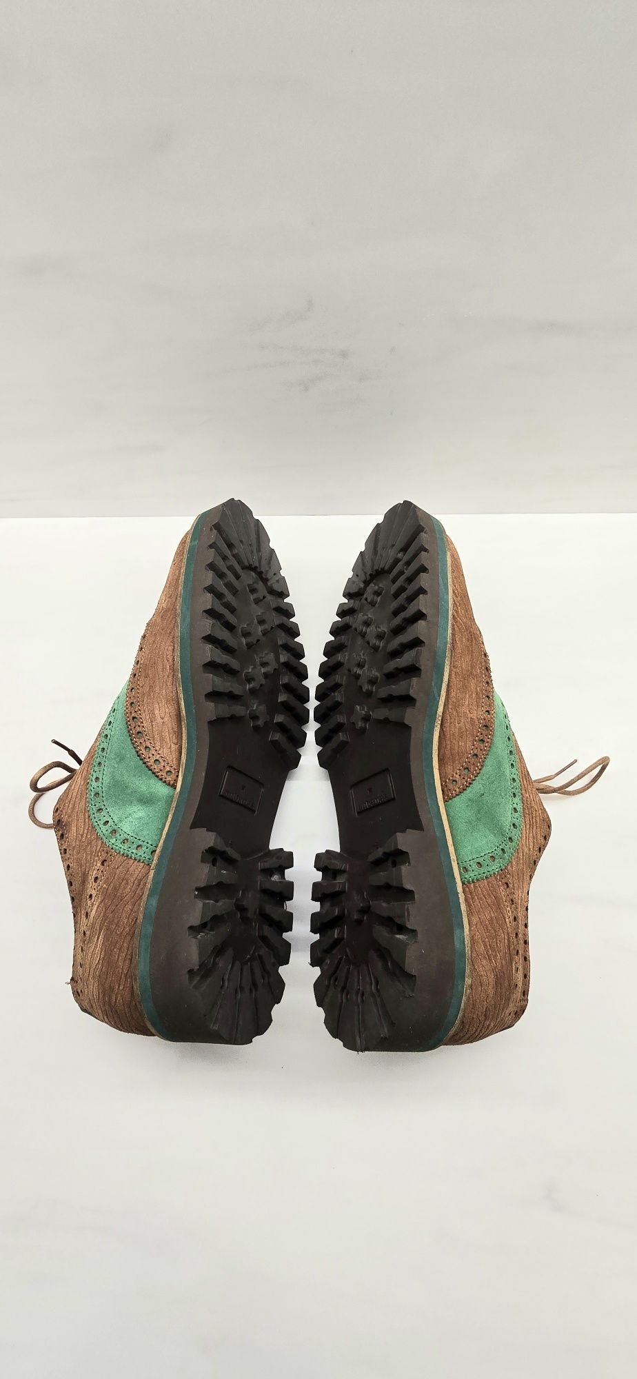 Sapatos homem cubanas 41