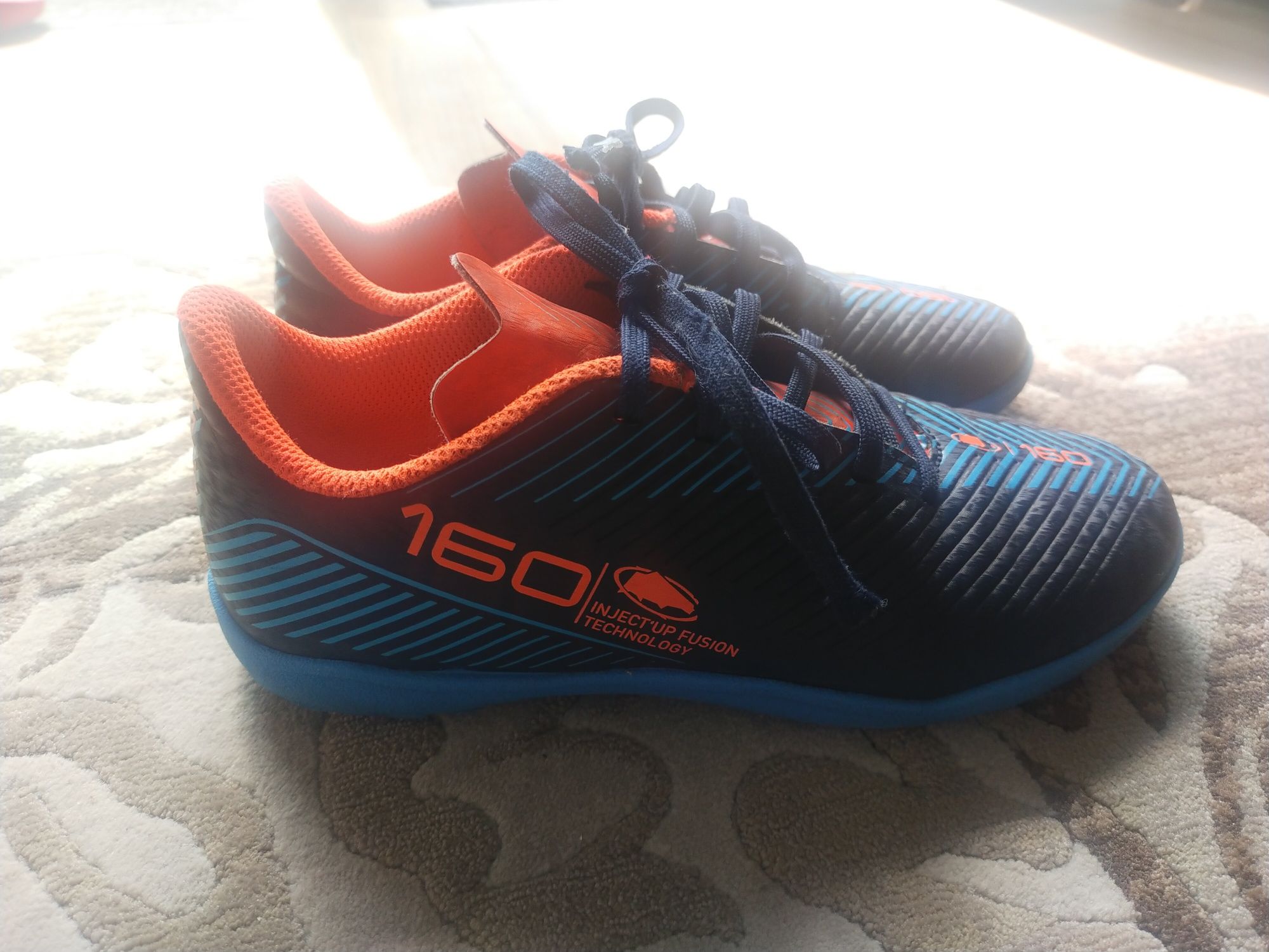 Buty do piłki , na orlik, Decathlon
