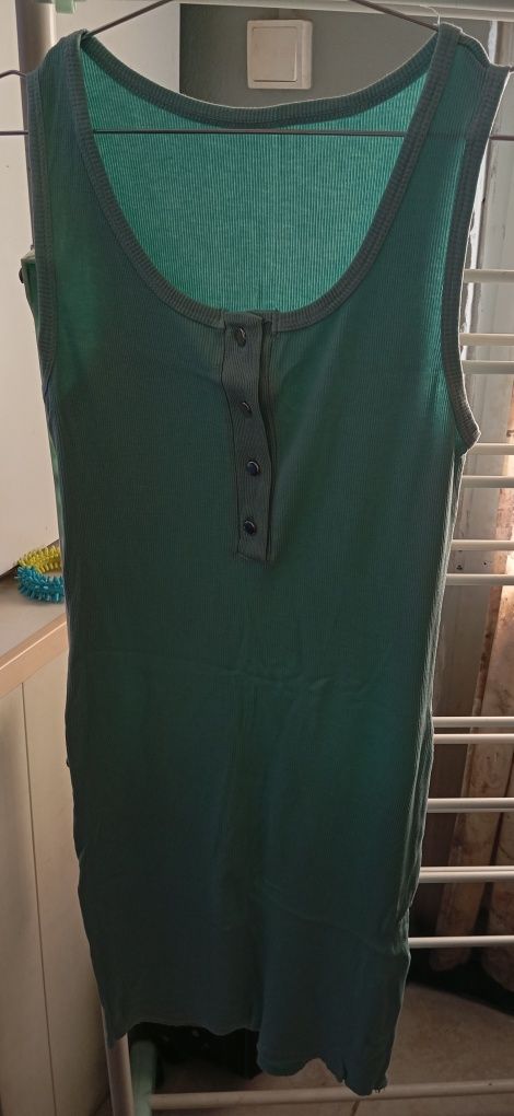 Vendo estes vestidos