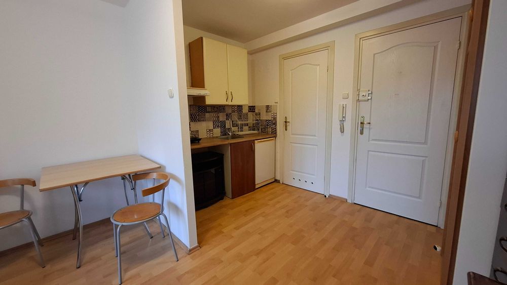 Mini kawalerka dla niepalących na wynajem Saska Kępa