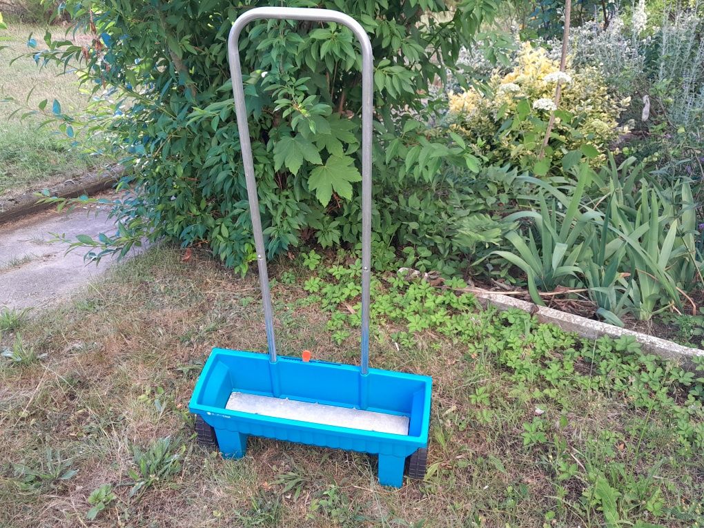 Siewnik Gardena siewnik do trawy, nasion, nawozu, soli, piasku