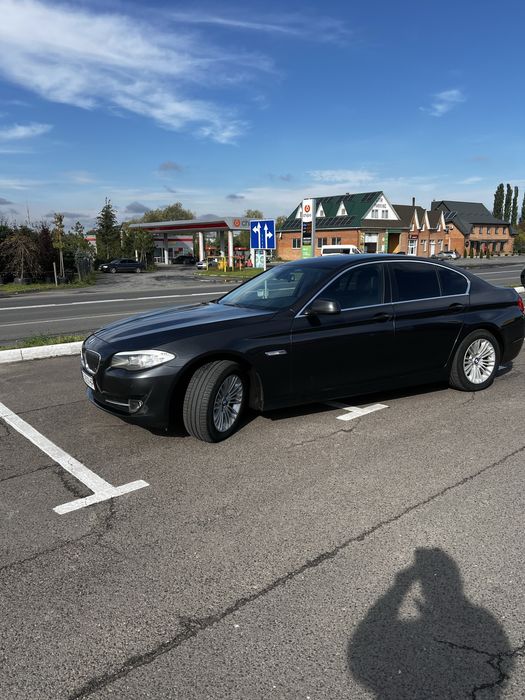 Продаю власне авто бмв ф 10