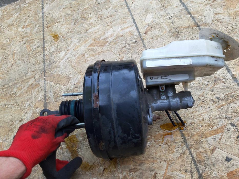 Pompa hamulcowa serwo Chrysler Voyager 3.6 RT 11-20 Dodge Caravan