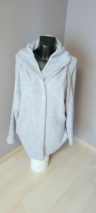 sweter oversize niebieski
