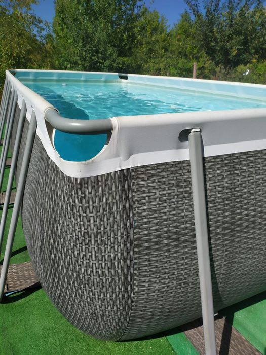 Piscina com escada