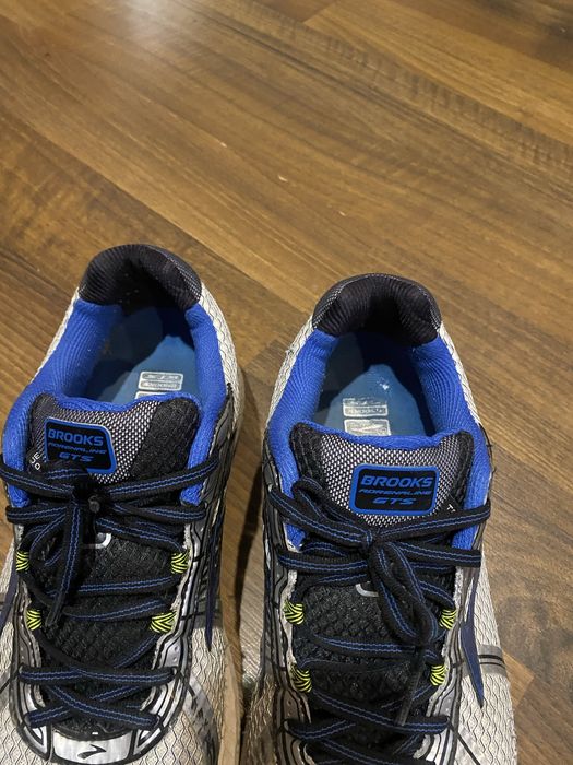 Кросівки brooks 45,5