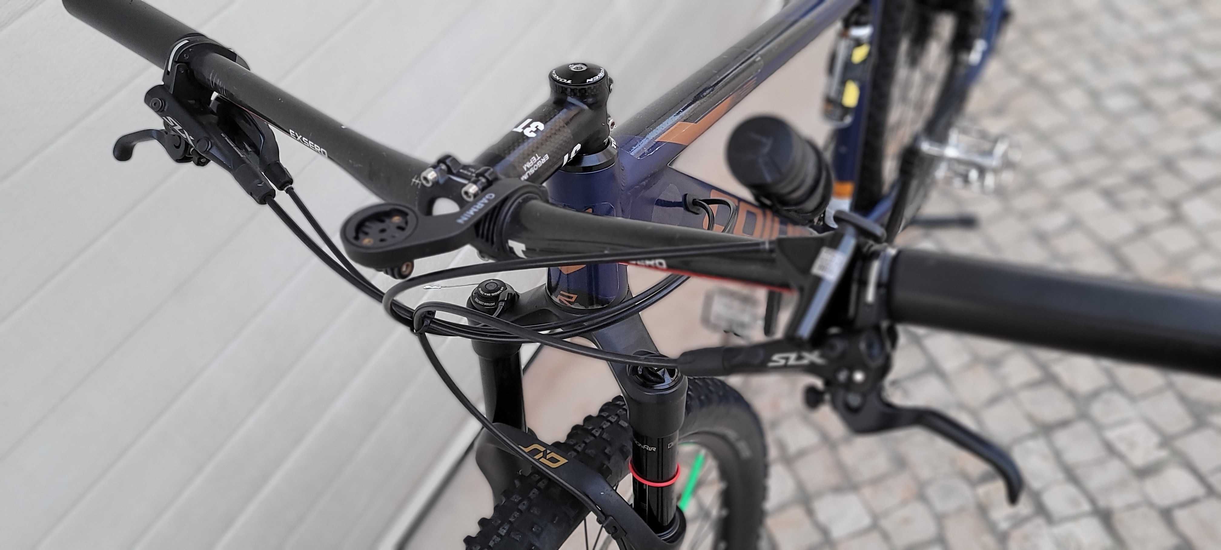29 Coluer Pragma 2022 com  Rockshock SID