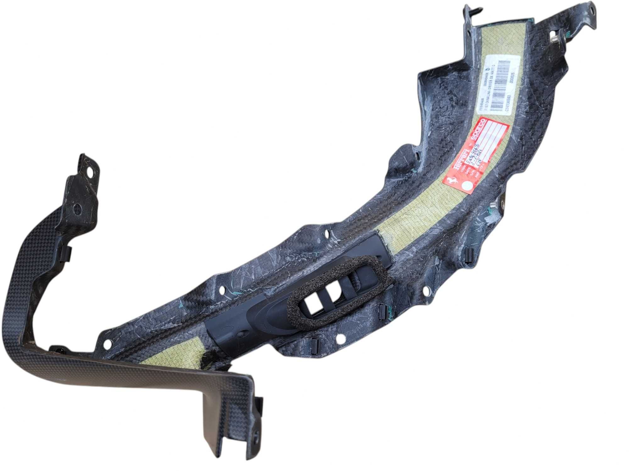 Ferrari 12 Cilindri - panel dekor deski konsoli dashboard trim CARBON