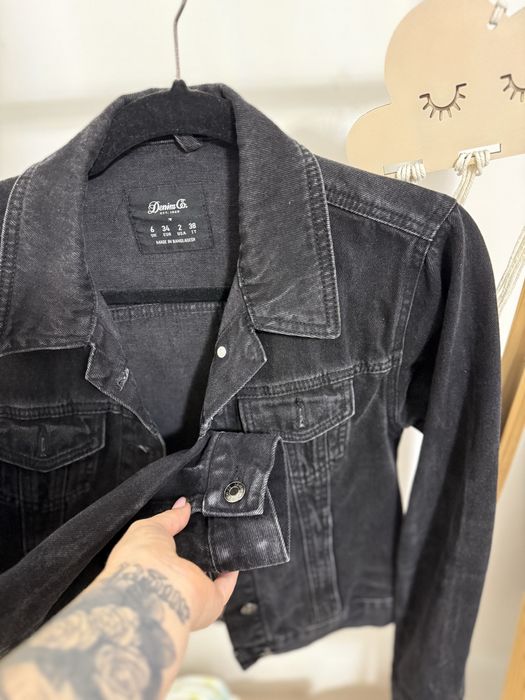 Джинсовка класична чорна жіноча