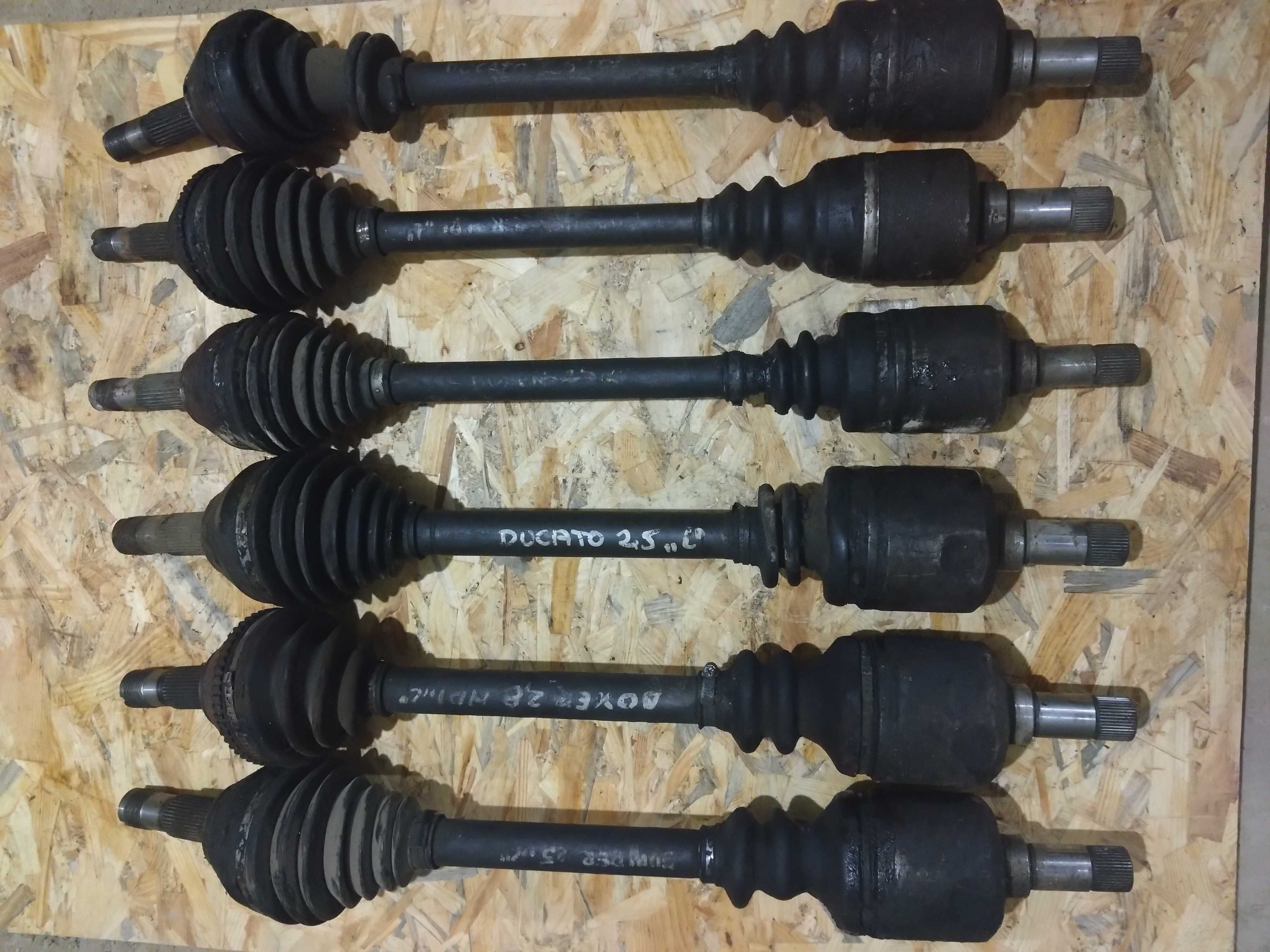 Полуось привід піввісь передня ліва Boxer Ducato Jumper 2.5 2.8 R16