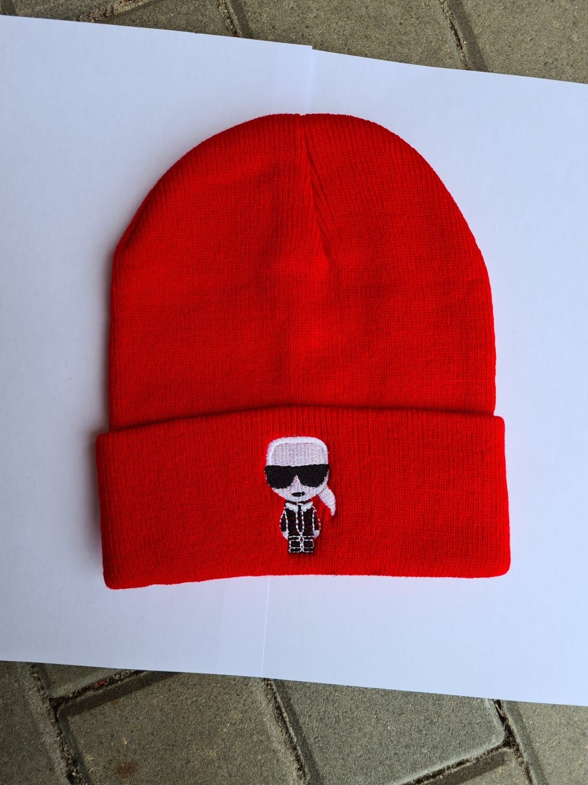 Czapka jesienno-zimowa czerowna Karl Lagerfeld