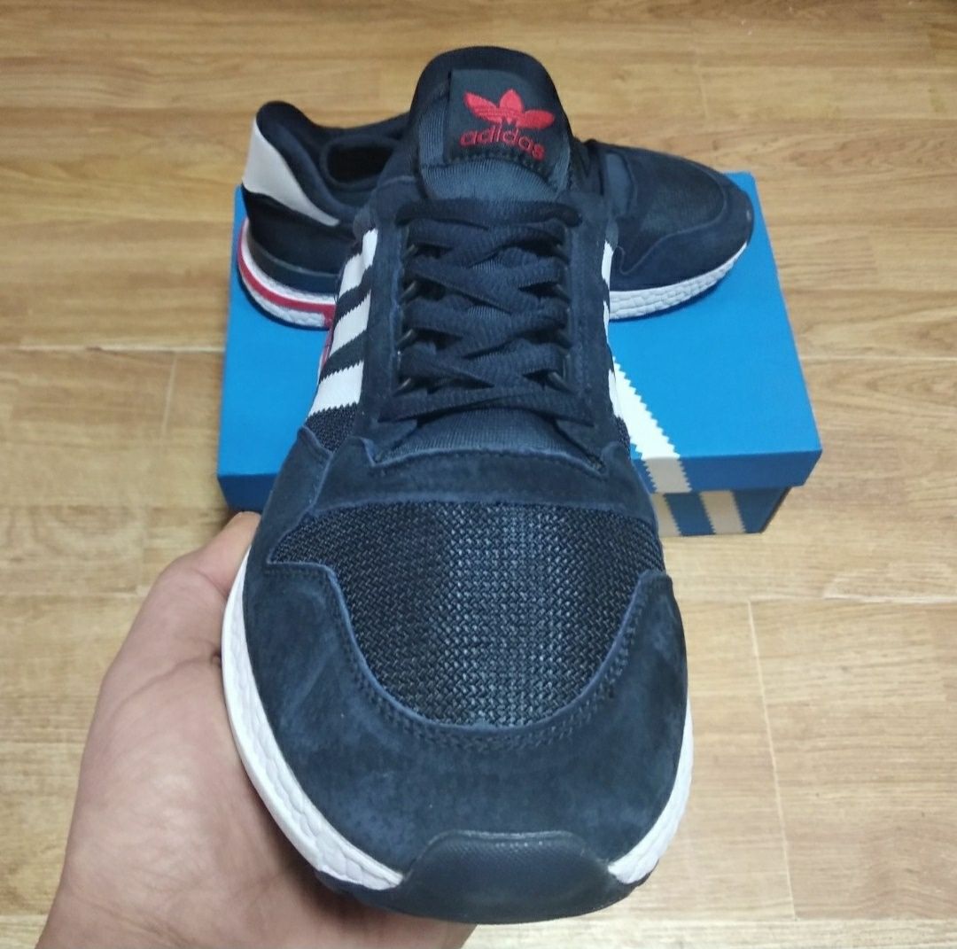 Красовки Adidas .