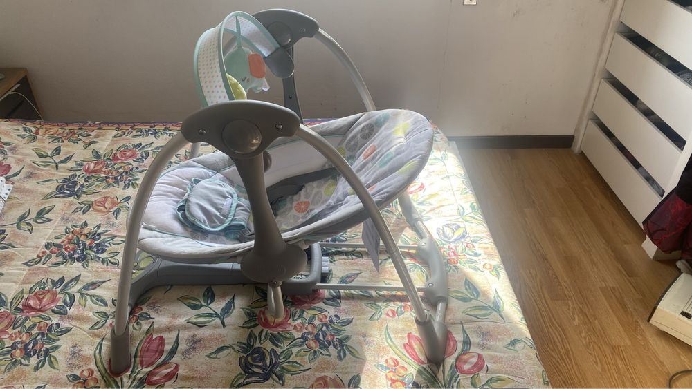 Cadeira baloiço portátil para bebé