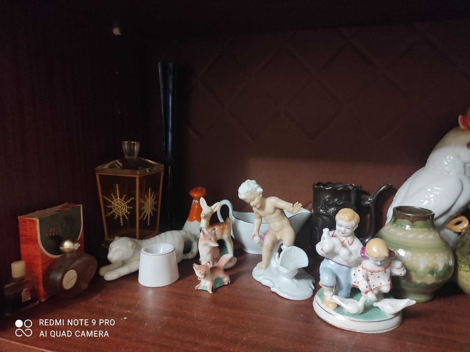 Статуэтки ссср Дети кормят голубей , Путти и др.