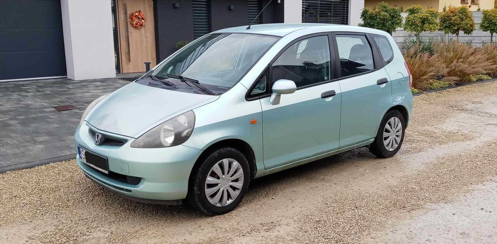 Uszanowana Honda Jazz, benzyna, klimatyzacja, 2004 rok.