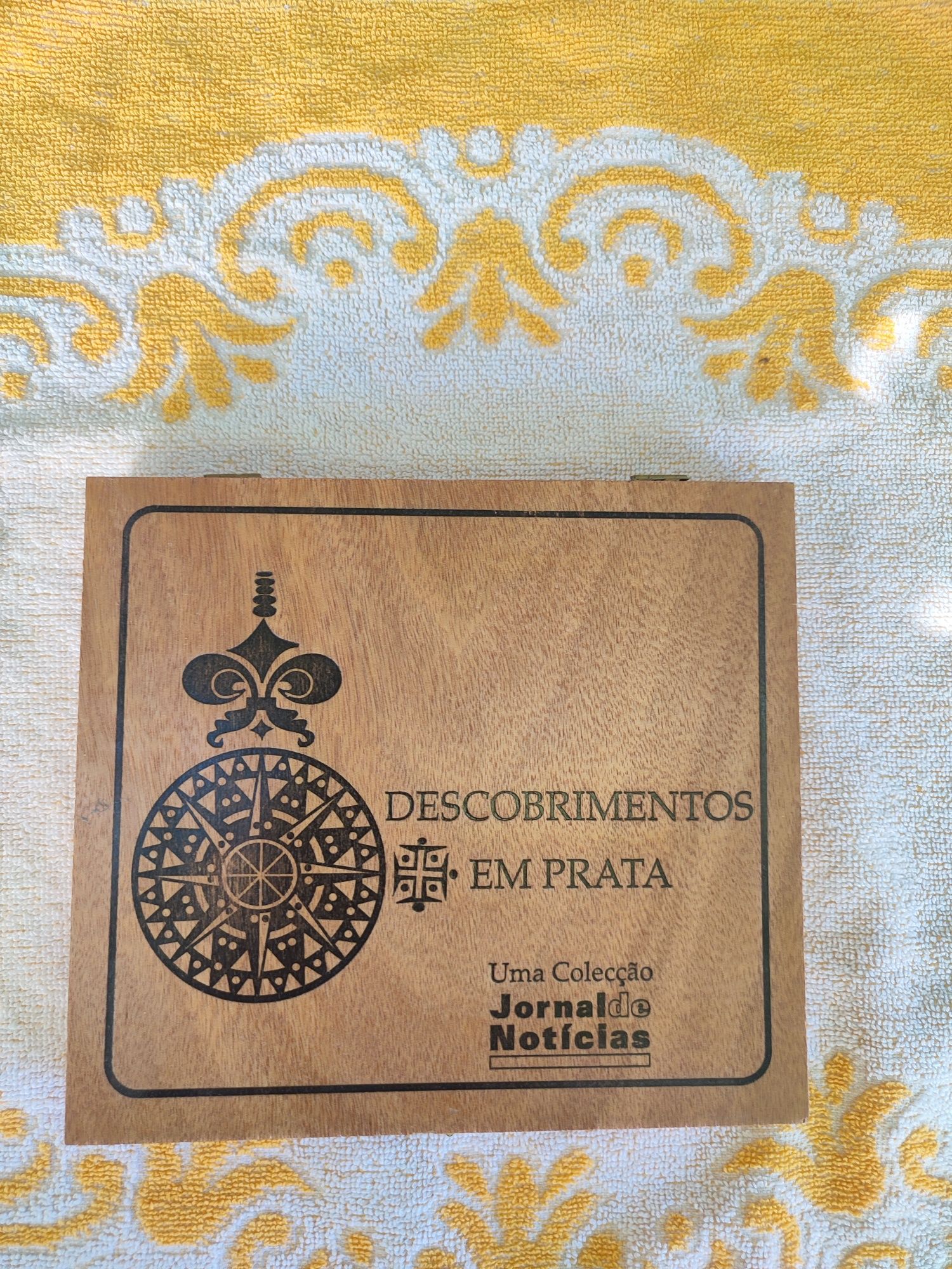 Coleção de moedas de prata dos descobrimentos