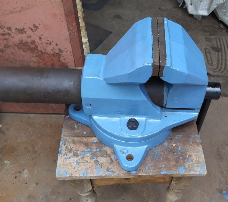 Тиски / лещата 140 мм