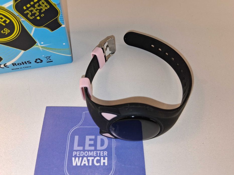 E124 Zegarek Smartwatch Opaska Sportowa LED Kotek