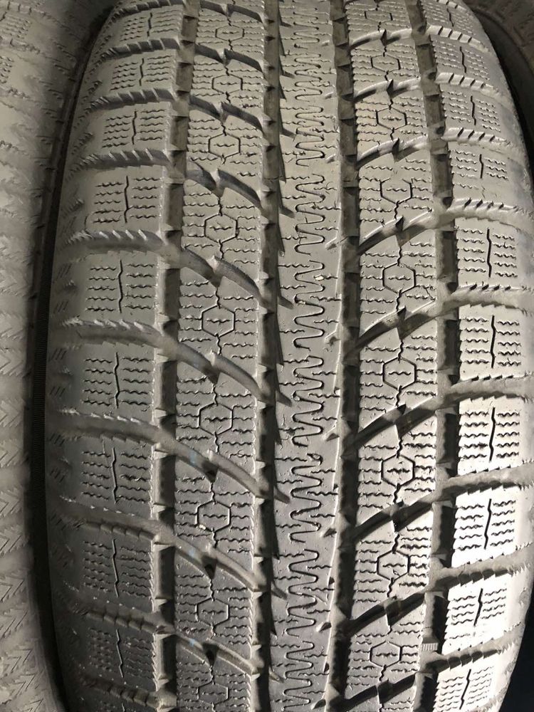 275/55/20 R20 Toyo Observe SJ5 4шт зима