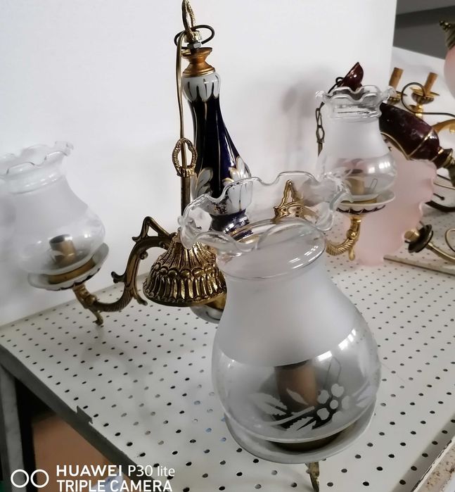 Candeeiro Tecto com  o centro em porcelana