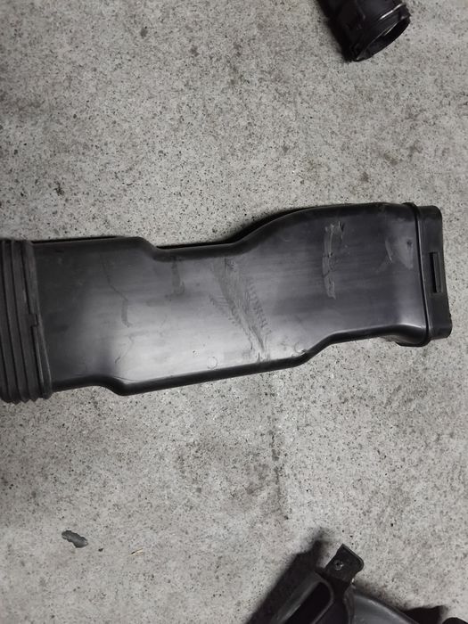 Kia stonic Wlot powietrza