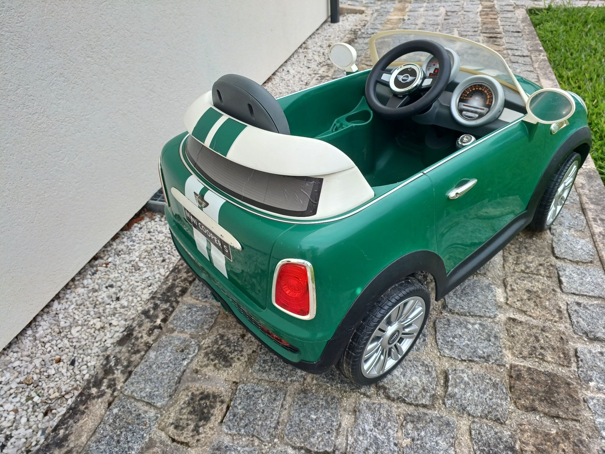 Carro eletrico Mini Cooper