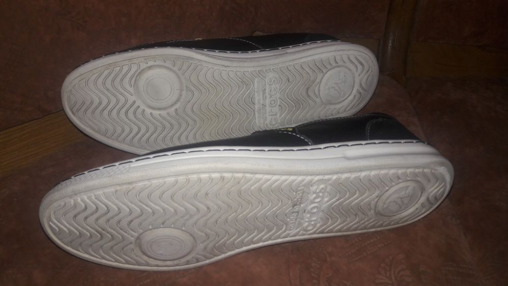 Crocs - кожанные мокасины, слипоны, туфли