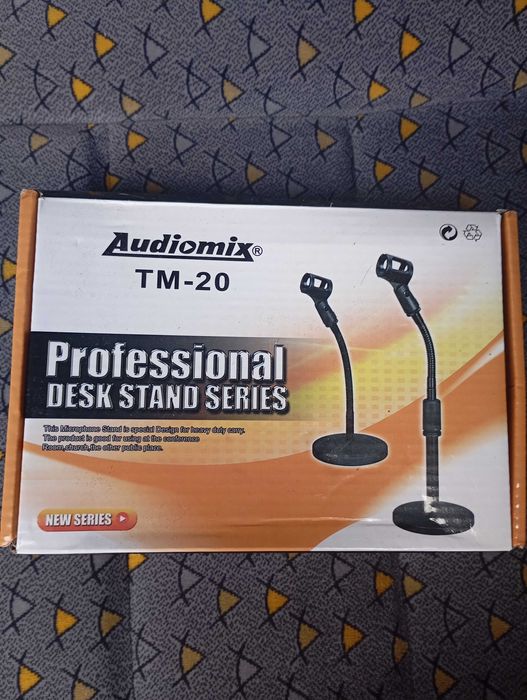 Suporte para Microfone de secretária