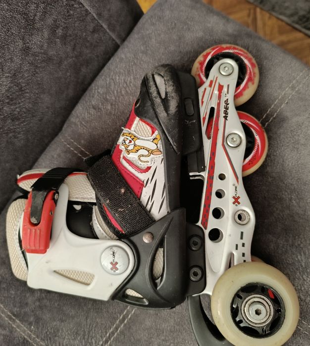 Продам роликові ковзани explore 29-32