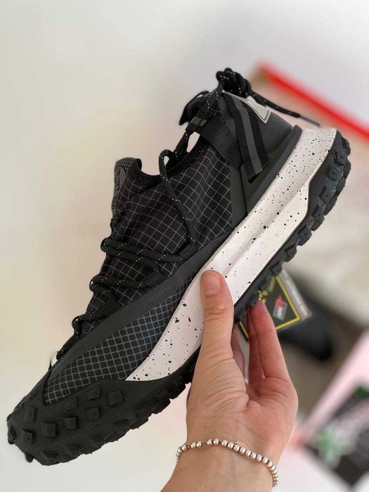 Мужские кроссовки Nike ACG Mountain Fly Low Black&White. 40-45