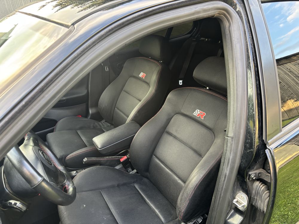 Seat Leon Cupra R!