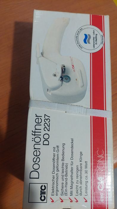 Otwieracz elektryczny do konserw