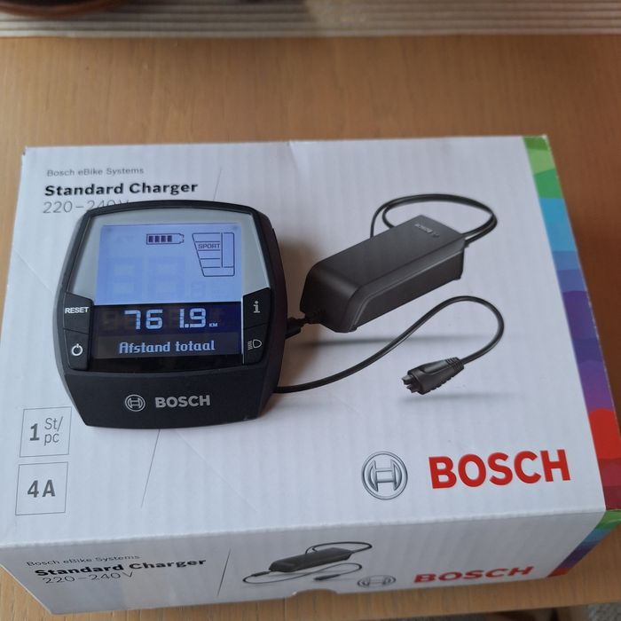 Ladowarka Bosch 4a i display stan bdb  do roweru elektrycznego.