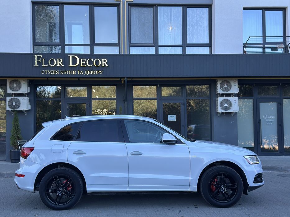 Audi Q5 Premium Plus 3.0 TFSI Quattro S-Line