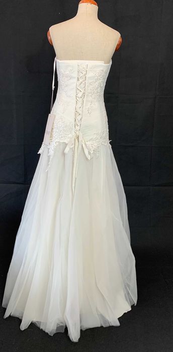 nowa z metką suknia ślubna 38/40 M/L Litera A na ślub wesele poprawiny