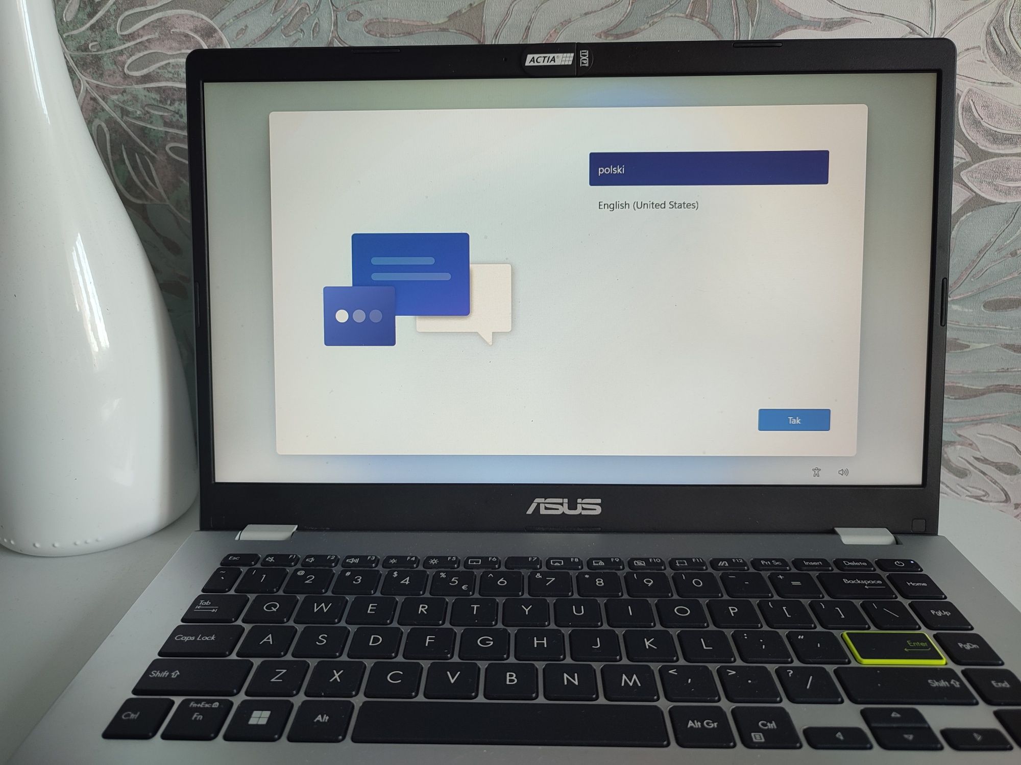 Laptop Asus E410M