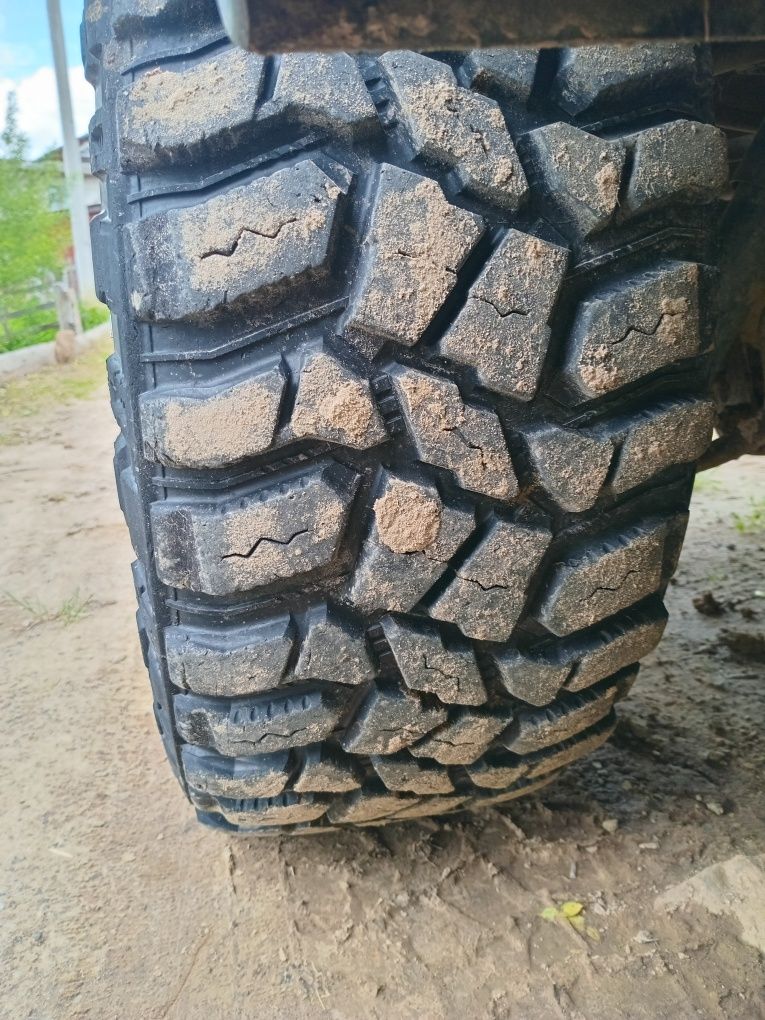 Продам шини cooper discovery