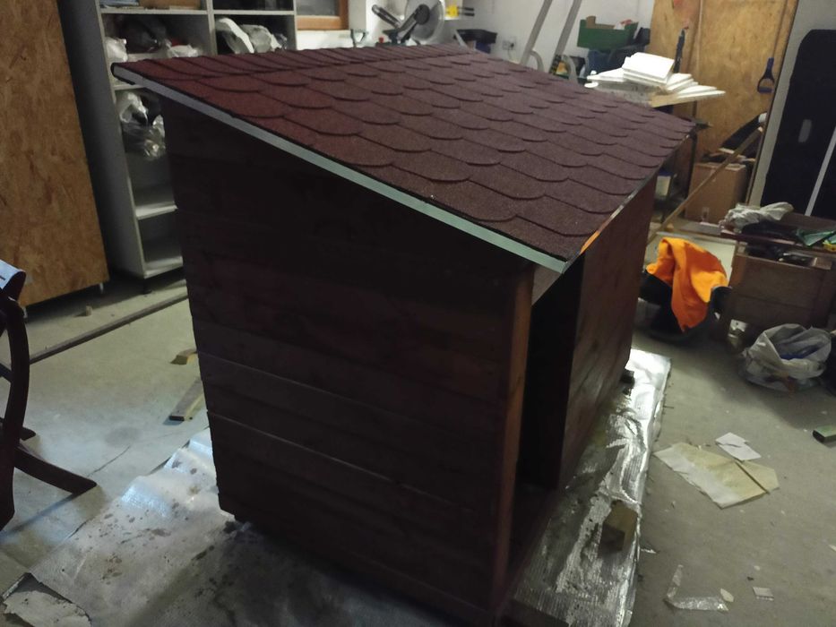 Buda dla psa - duża z przedsionkiem