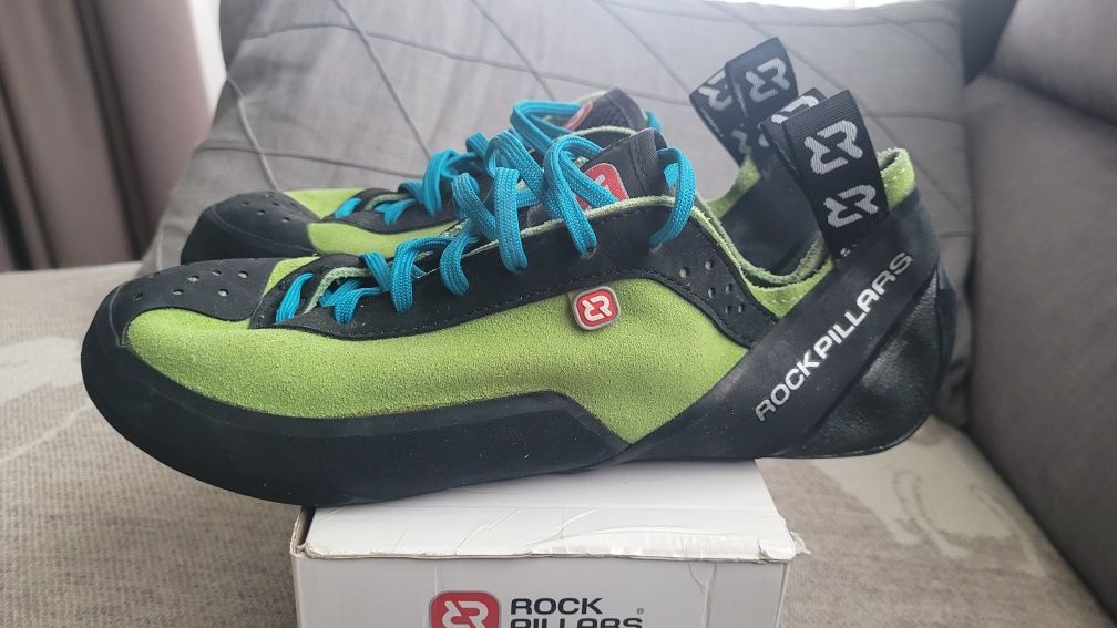 Buty wspinaczkowe Rock pillars r.44 dł. Calego buta około 28 cm