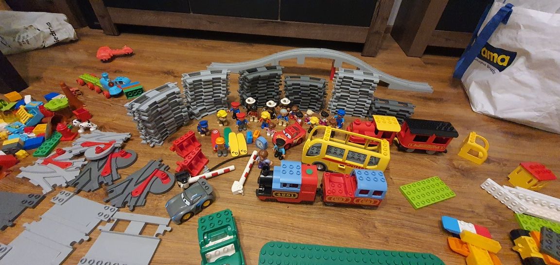 Lego Duplo 2 pociągi, dużo torów, i inne