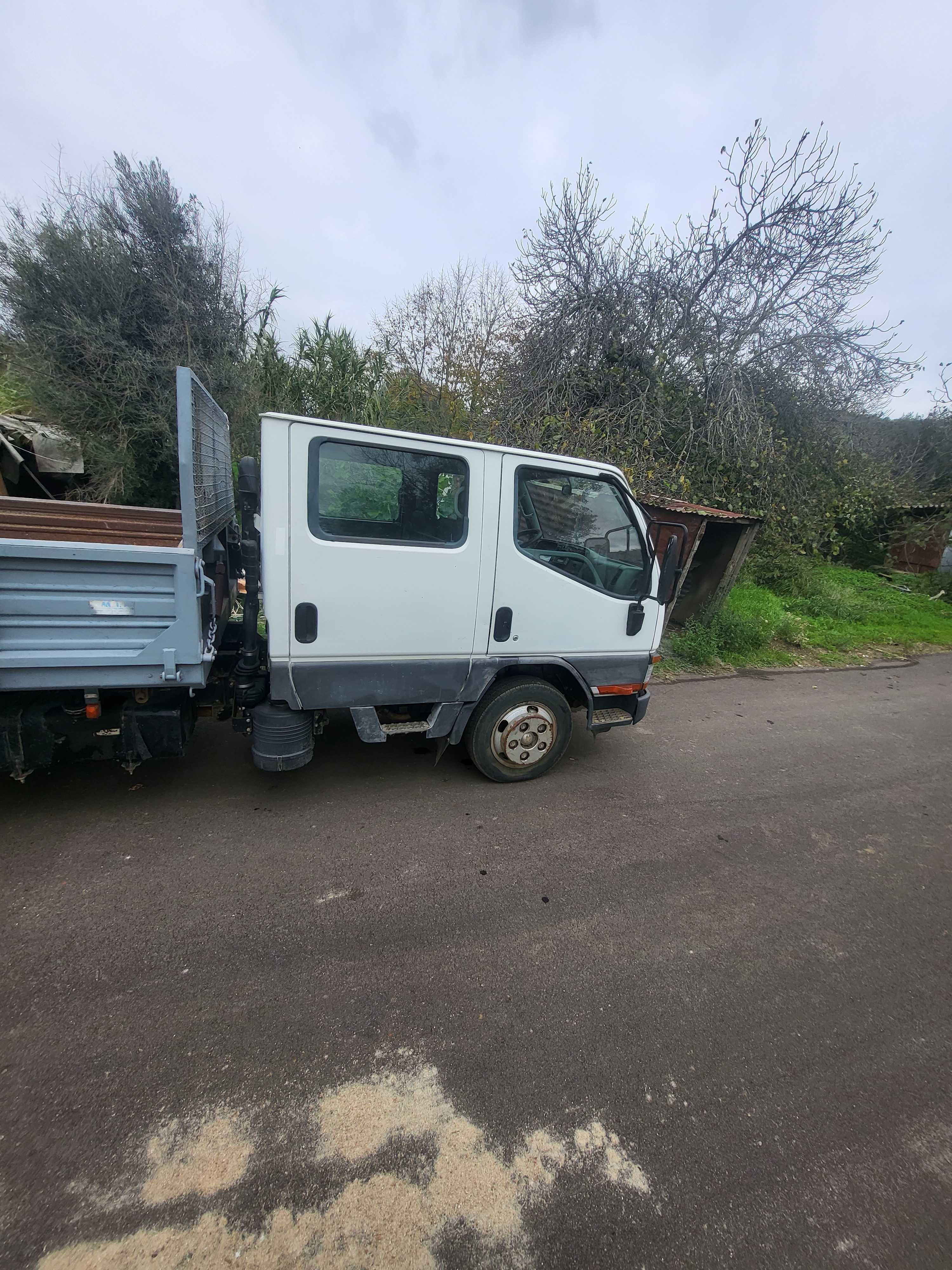 Mitsubishi canter tribasculante