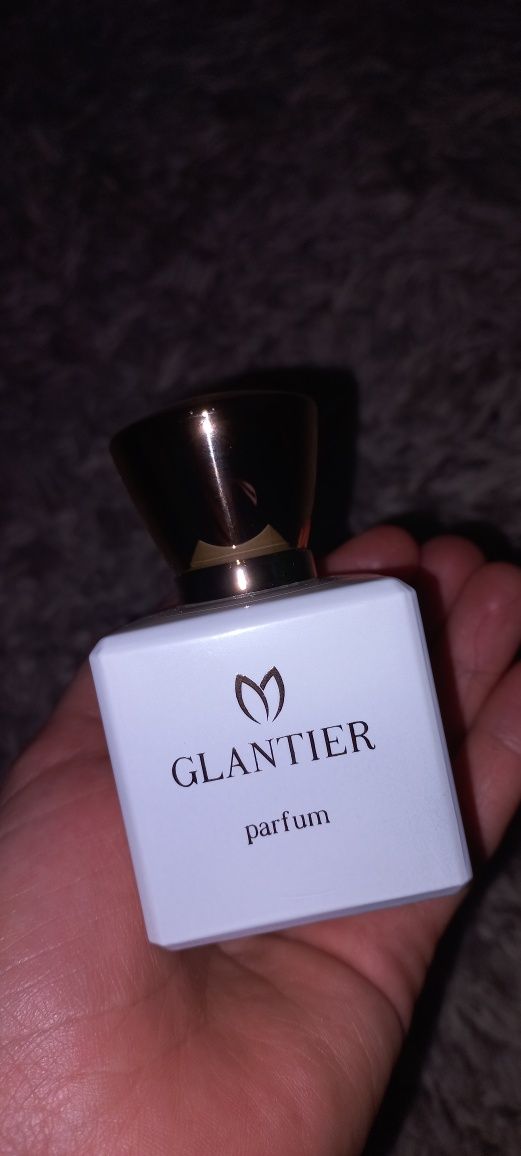 Perfumy damskie 50 ml