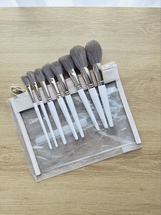 Zestaw pędzli m brush mbrush maxi maxineczka do twarzy w kosmetyczce