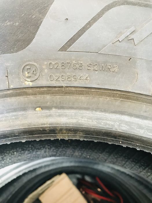 Aвтошины R18 / 235 /60 Зимние