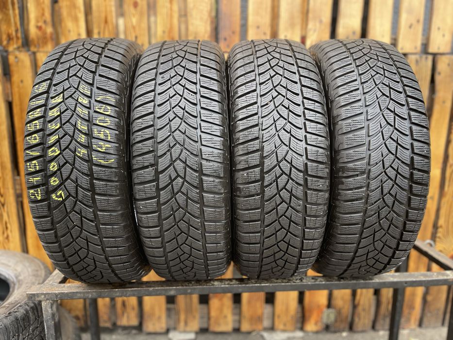 Шини 215/65 r16 Dunlop