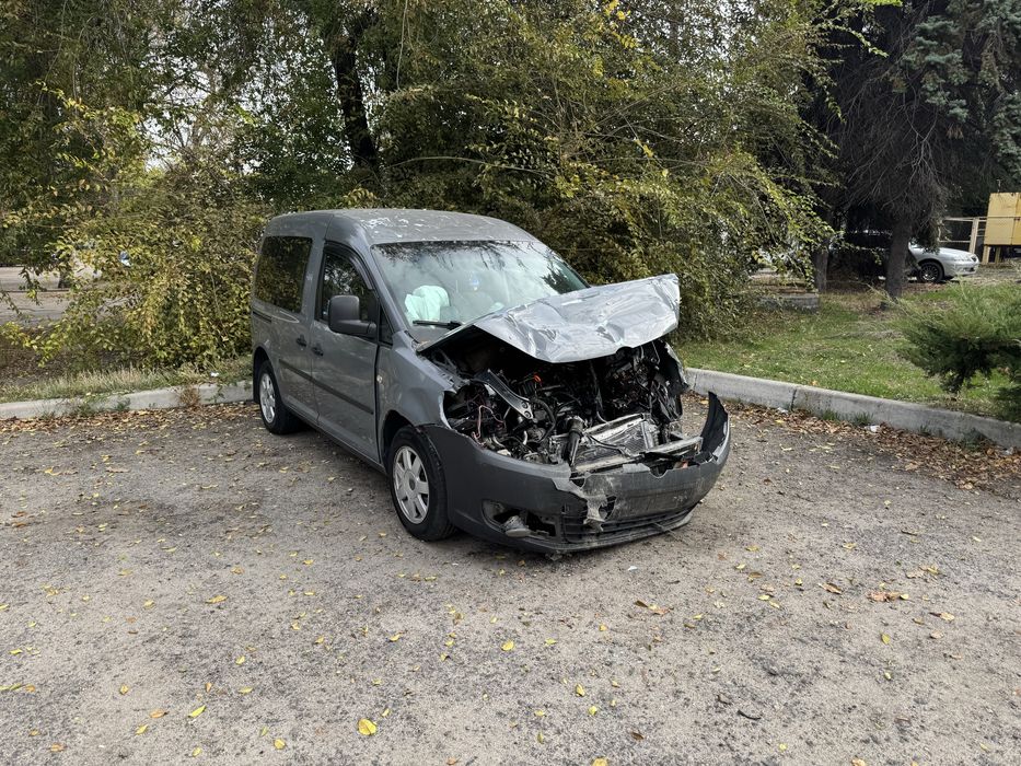 Volkswagen Caddy 2011 1.6 tdi Після ДТП!